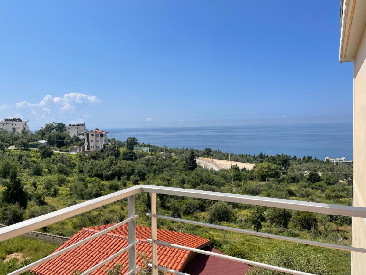 Season Inn Dhërmi Exteriér fotografie