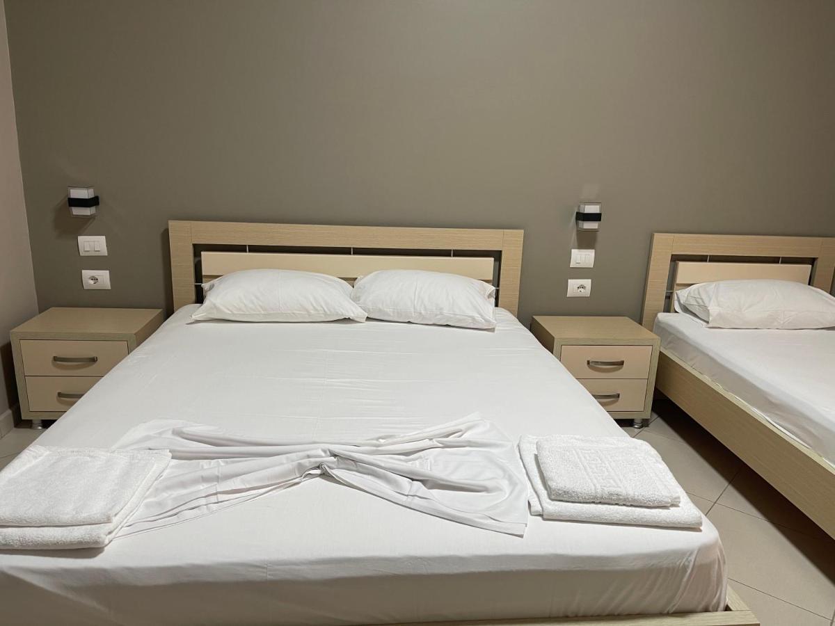 Season Inn Dhërmi Exteriér fotografie