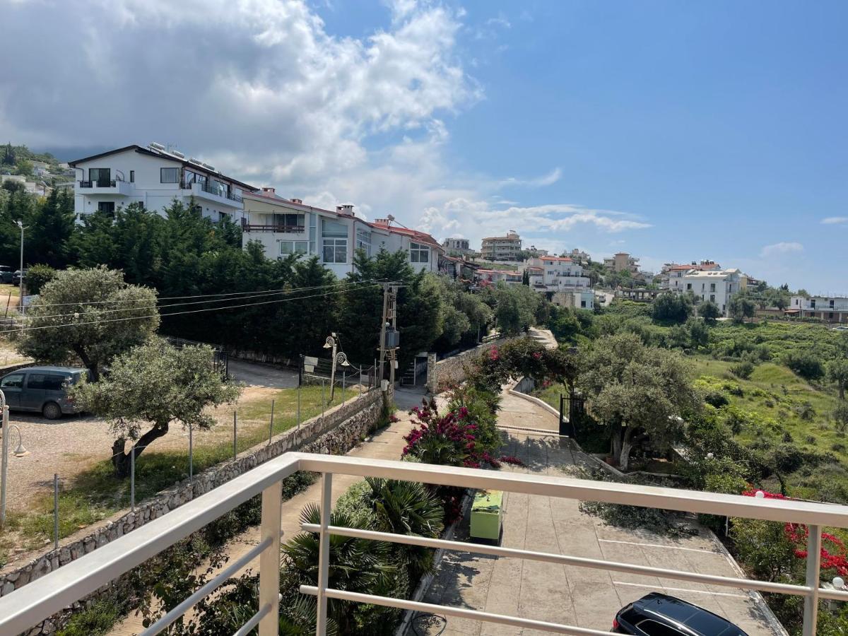 Season Inn Dhërmi Exteriér fotografie