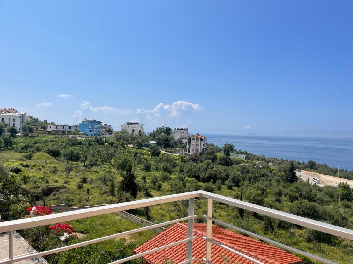 Season Inn Dhërmi Exteriér fotografie