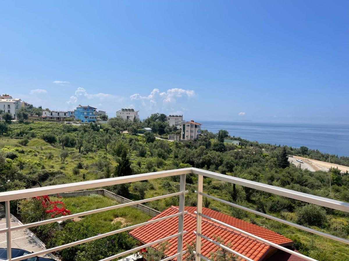 Season Inn Dhërmi Exteriér fotografie