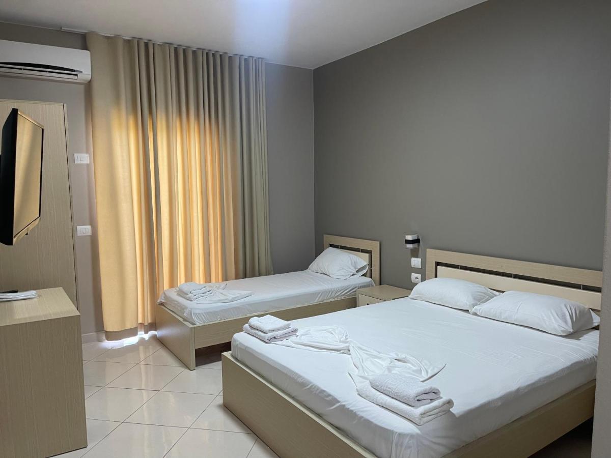 Season Inn Dhërmi Exteriér fotografie